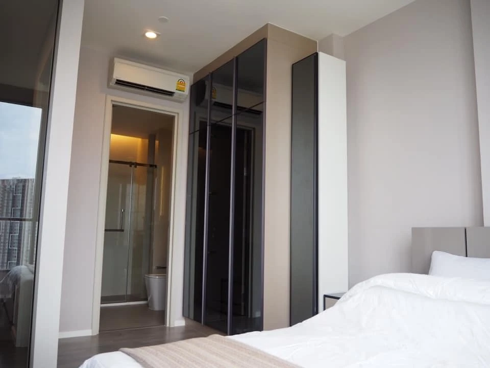For rent!! Condo The Room Sathorn-Saint Louis, minimalist style room, spacious area, million-dollar view, good common area, don't miss it!!