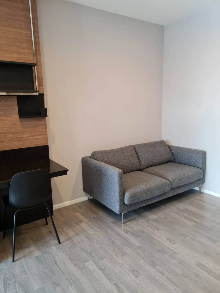 For rent!! Condo The Room Sathorn-Saint Louis, minimalist style room, spacious area, million-dollar view, good common area, don't miss it!!