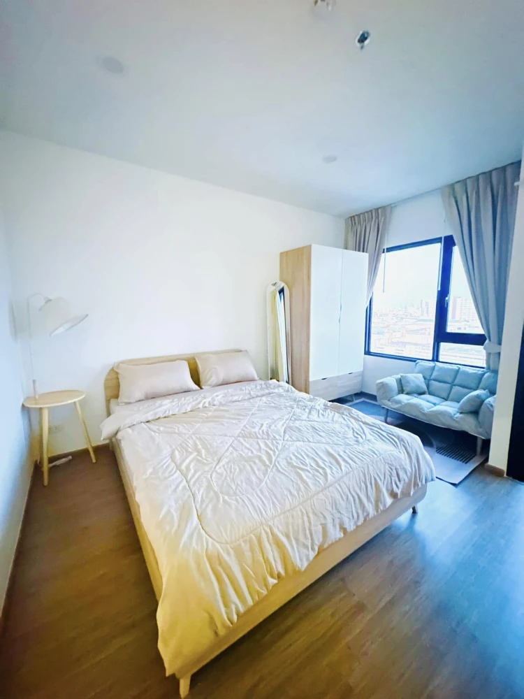 Condo for rent, The Living Phetkasem, fully decorated, complete with electrical appliances, ready to move in, reserve now.