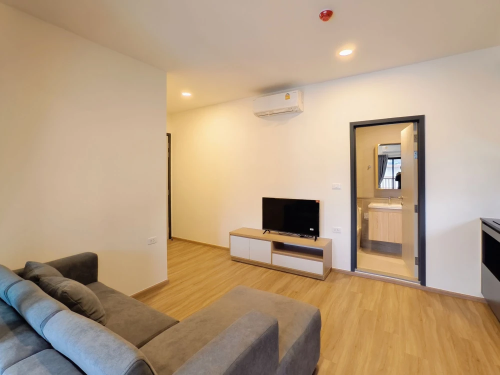 Condo for rent: The Stage Mindscape Ratchada - Huai Khwang. Beautiful, well-maintained unit, ready to move in. Book now!!