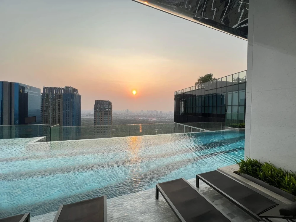 For rent!! Condo The Privacy Chatuchak 17th floor Fully furnished Ready to move in Don't miss!!