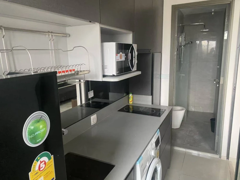 For rent!! The Privacy Chatuchak Condo, 21st floor, beautiful room, great location, fully furnished, ready to move in! Don't miss out!!