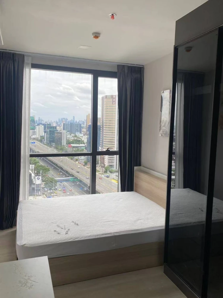 For rent!! The Privacy Chatuchak Condo, 21st floor, beautiful room, great location, fully furnished, ready to move in! Don't miss out!!