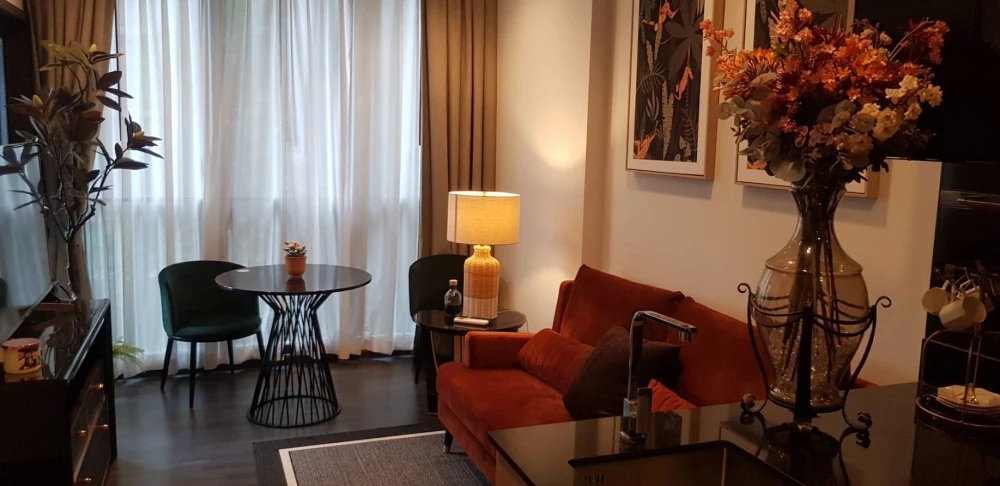 Condo for rent! The Line Asoke-Ratchada, 2nd floor, beautiful view, cool and quiet room, fully furnished, ready to move in! Reserve now!!