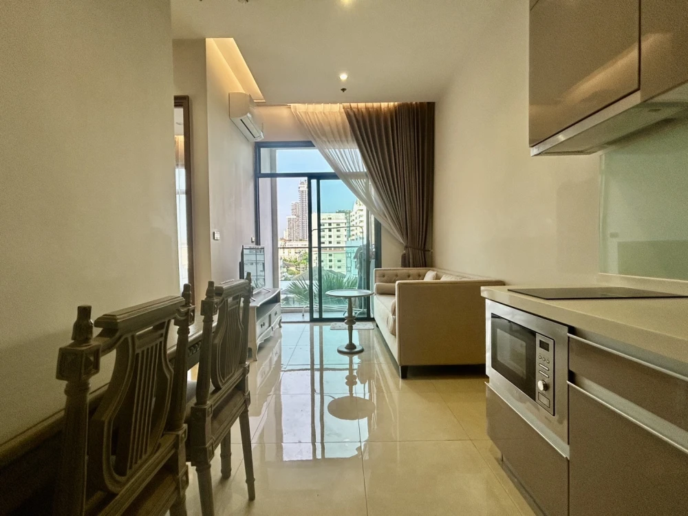 For rent!! Mayfair Place Condo, Sukhumvit 50, 5th floor, Building A, beautiful room, stunning view, ready to move in. Reserve now!!