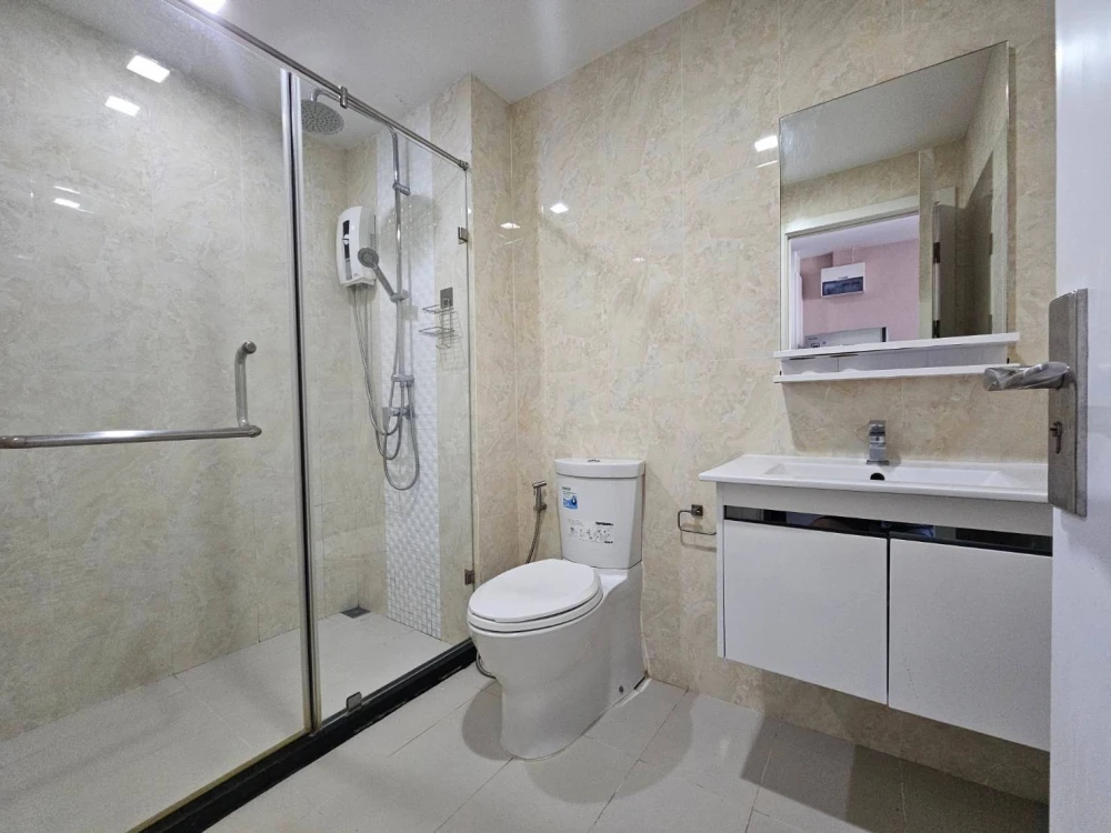 For rent!! Condo Mayfair Place Sukhumvit 64, 8th floor, Building A, complete furniture and appliances, book now!!