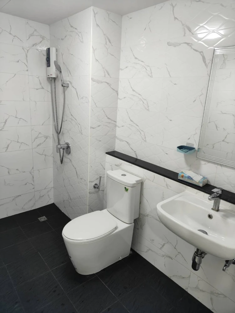 Condo for rent, Metro Park Sathorn, high floor, good condition, not hot room, pool view, very good price, hurry to reserve.