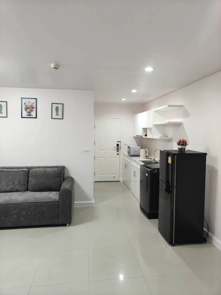 Condo for rent, Metro Park Sathorn, high floor, good condition, not hot room, pool view, very good price, hurry to reserve.