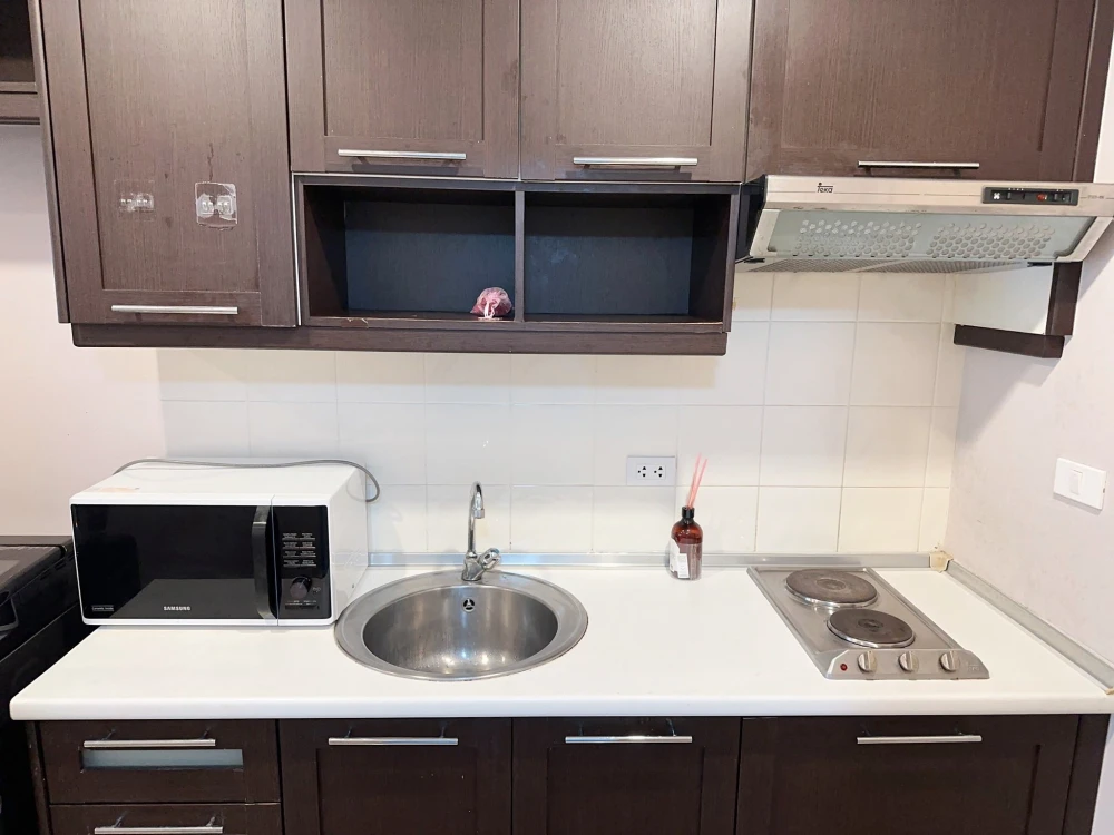 Condo for rent at Metro Park Sathorn. Ready to move in, fully furnished, affordable price. Book now!