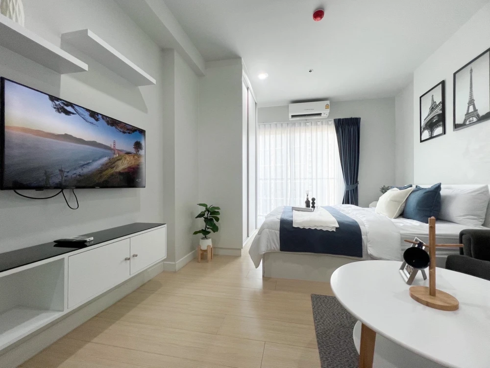For rent!! Condo Metro Sky Wutthakat 19th floor, beautiful room, convenient to travel, bring your bags and move in!!