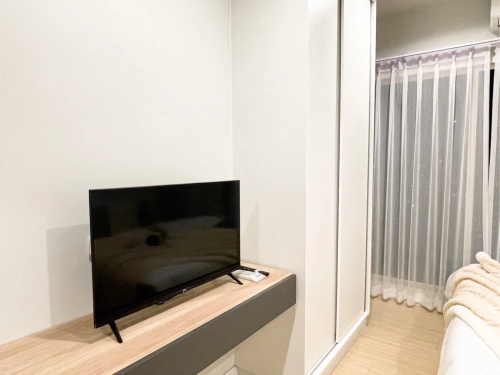 For rent!! Condo Metro Sky Wutthakat 20th floor, beautiful room with full facilities, hurry and book now!!