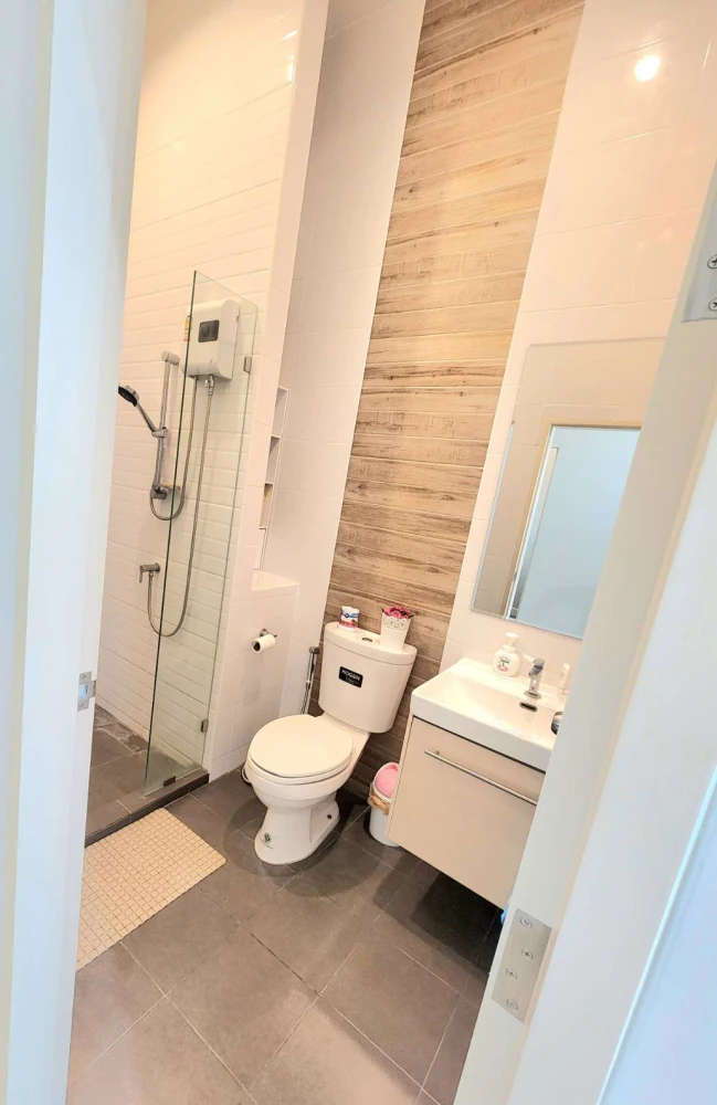 For rent!! Condo Metro Sky Wutthakat 8th floor, corner room, brand new room, good location condo, convenient transportation, don't miss it!!