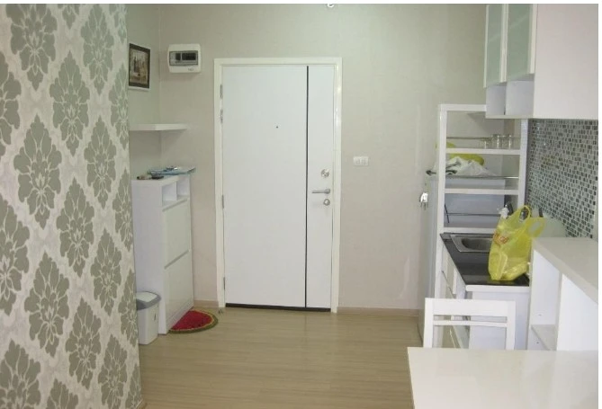 For rent!! Condo A Space Asoke-Ratchada, 10th floor, Building G, swimming pool view, fully furnished, ready to move in. Don't miss out!!
