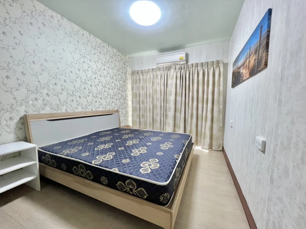 For rent!! Condo A Space Asoke-Ratchada, 4rd floor, Building A, beautiful room, convenient transportation, ready to move in, don't miss it!!
