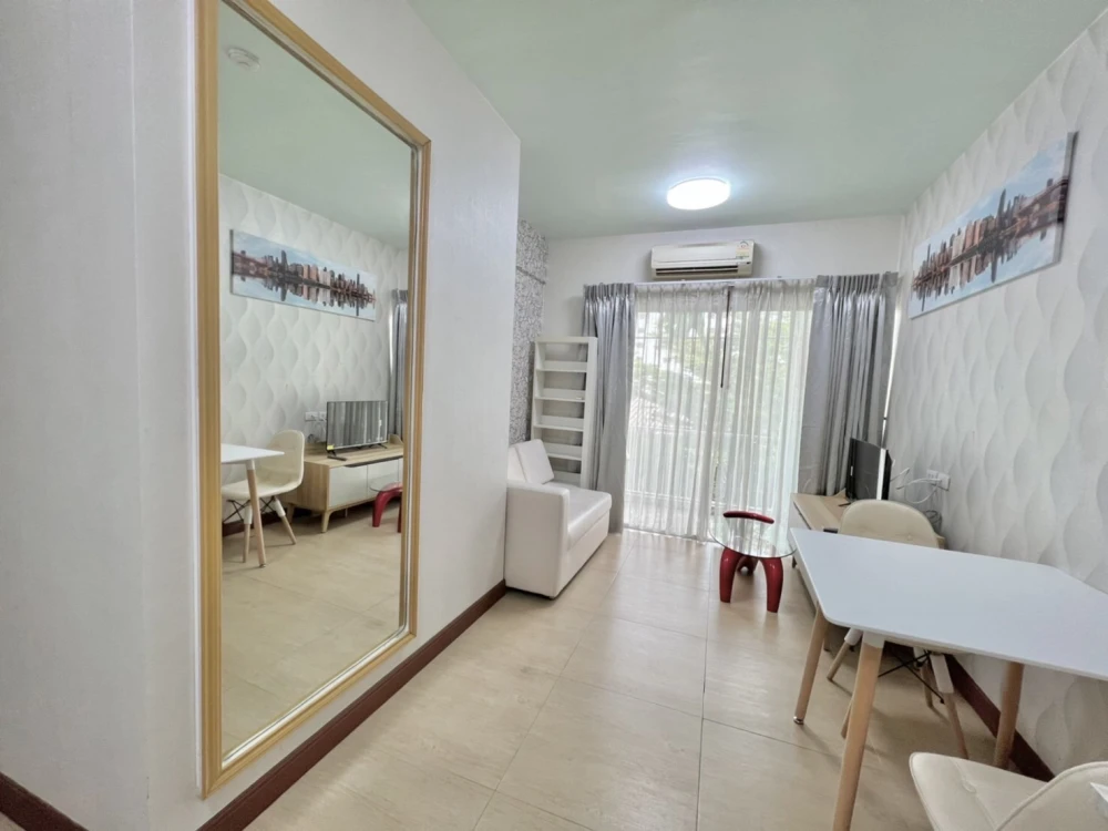For rent!! Condo A Space Asoke-Ratchada, 4rd floor, Building A, beautiful room, convenient transportation, ready to move in, don't miss it!!