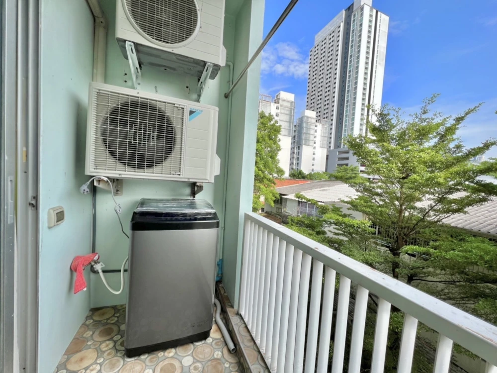 For rent!! Condo A Space Asoke-Ratchada, 4rd floor, Building A, beautiful room, convenient transportation, ready to move in, don't miss it!!