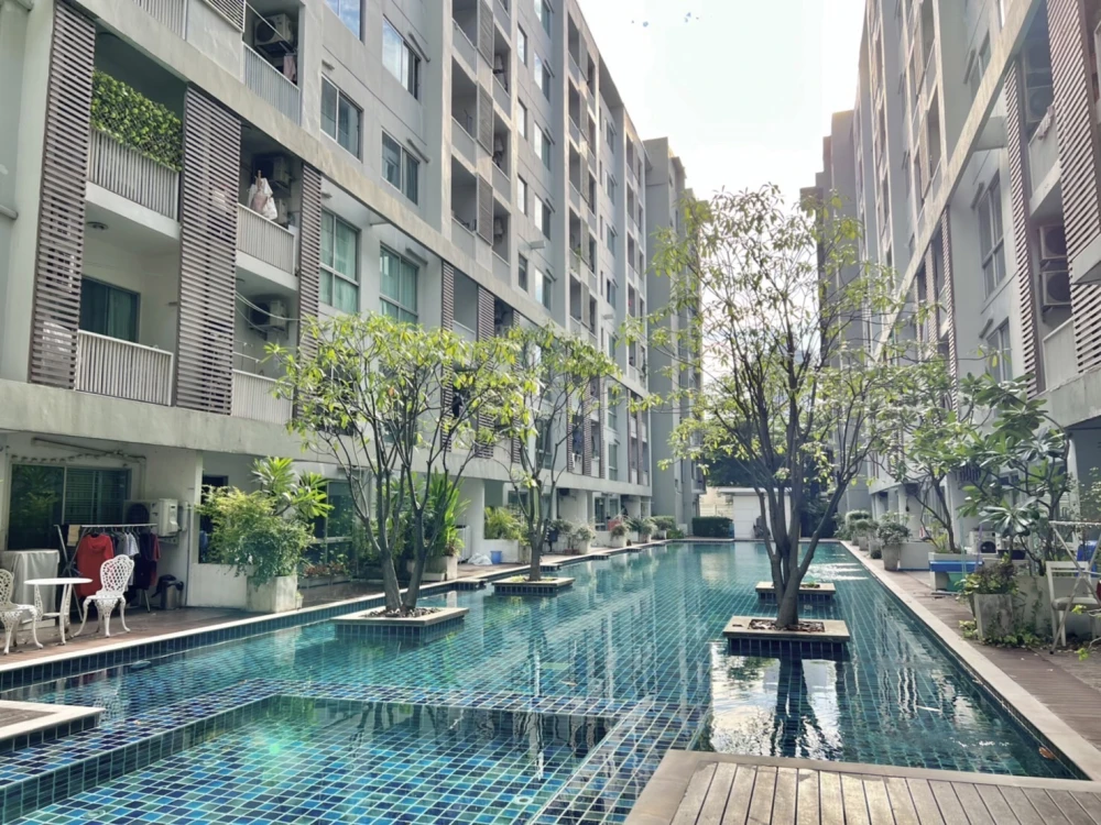 For rent!! Condo A Space Asoke-Ratchada, 4rd floor, Building A, beautiful room, convenient transportation, ready to move in, don't miss it!!