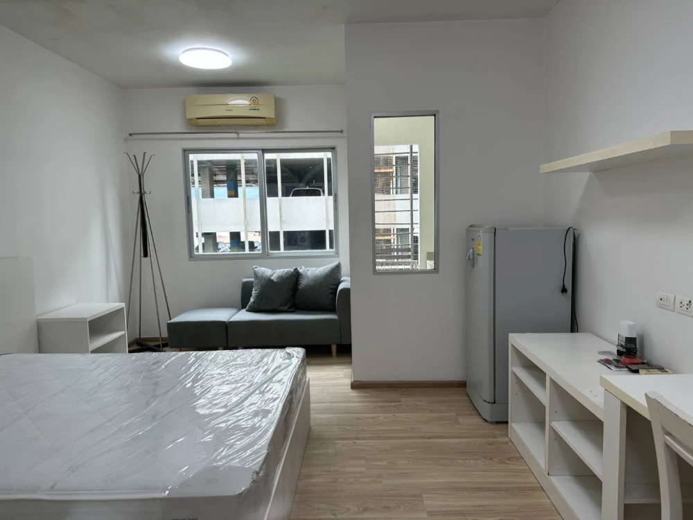 For rent!! Condo A Space Asoke-Ratchada, 5th floor, Building D, beautiful room, fully furnished, ready to move in. Don't miss out! Reserve now!!