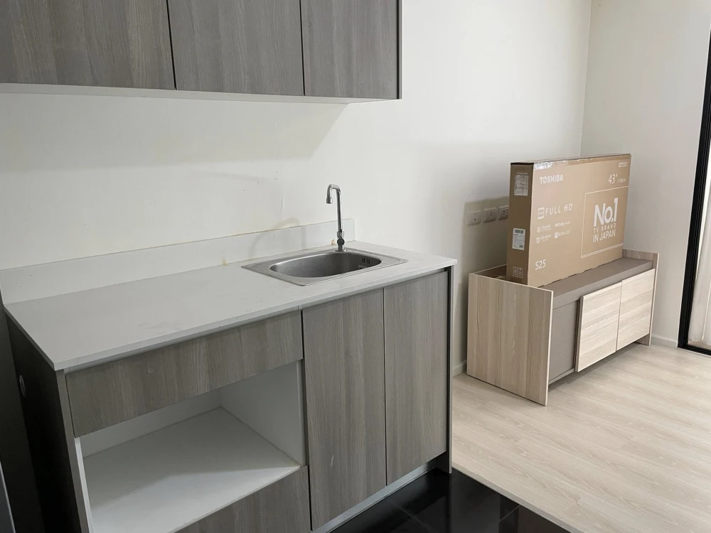 For rent!! Condo A Space Mega 2, 5th floor, ready to move in. Don't wait! Reserve now!!