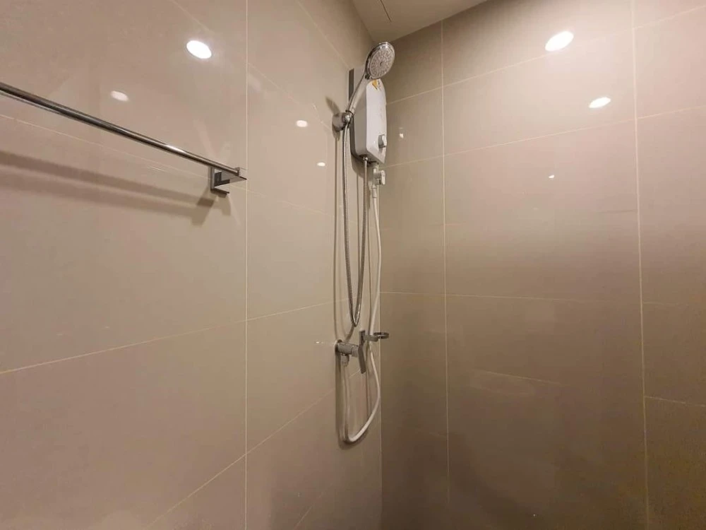 Condo for rent, A Space Mega 2, high floor, beautiful view, privacy. Fully furnished and electrical appliances