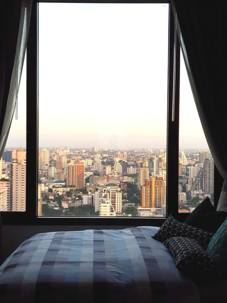 Condo for rent, Edge by Sansiri, Sukhumvit 23, very high floor, the most beautiful view, unblocked view, book now!!