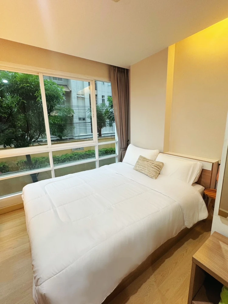 Condo for rent! Emerald Residence Ratchada, 2nd floor, Building C. Beautiful room, fully furnished, ready to move in. Don't miss out!!