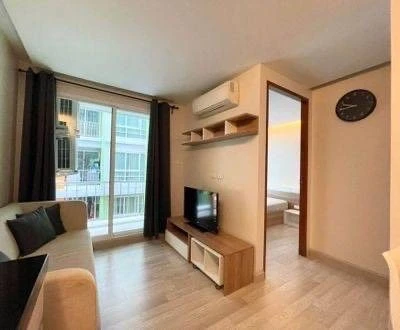 Condo for rent at Emerald Residence Ratchada. Beautiful room, fully furnished, ready to move in. Don't miss it!!
