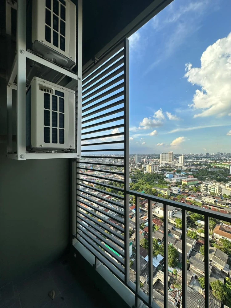 Condo for rent, Elio Sathorn-Wutthakat, fully decorated room, Buit-In, plus a very good view. You can reserve first, get it first.