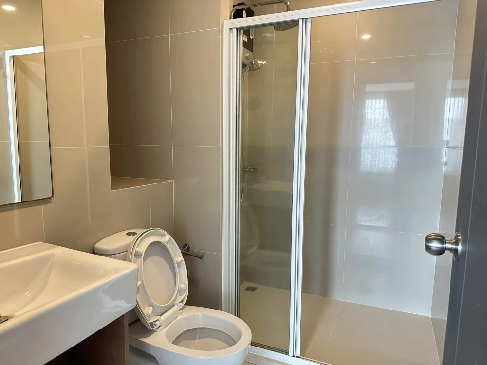 For rent!! Condo Elio Del Nest, 11th floor, Building A, swimming pool view, fully furnished, ready to move in, don't miss out!!