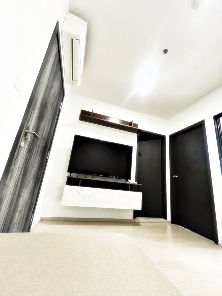 For rent!! Elio Del Nest Condo, 9th floor, Building C, beautiful room, fully furnished, ready to move in. Reserve now!!