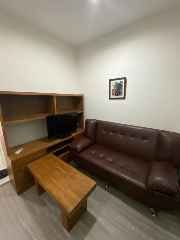 For rent!! Condo Astro Condominium, 34th floor, elegantly decorated room, good price, ready to move in, hurry and reserve now!!