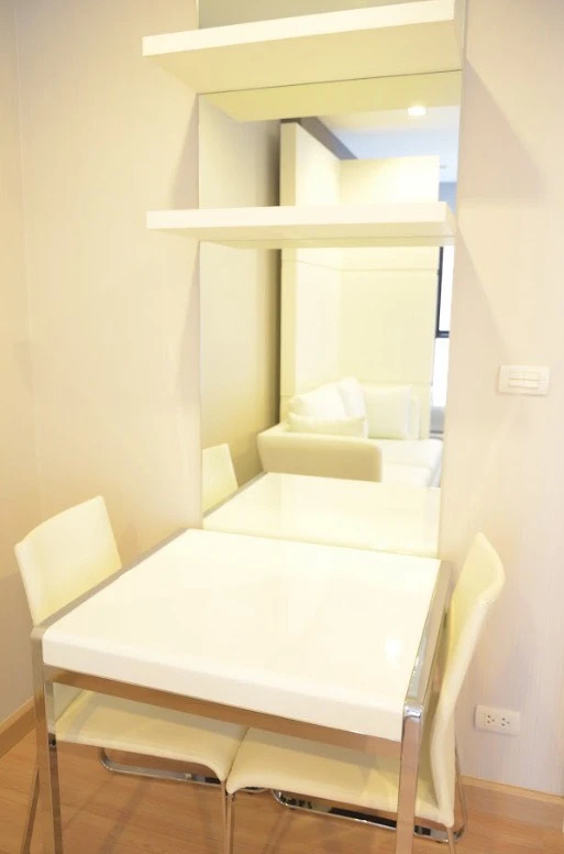 For rent!! Condo Urbano Absolute Sathorn-Taksin, 12th floor, beautifully decorated, ready to move in. Don't miss out!!