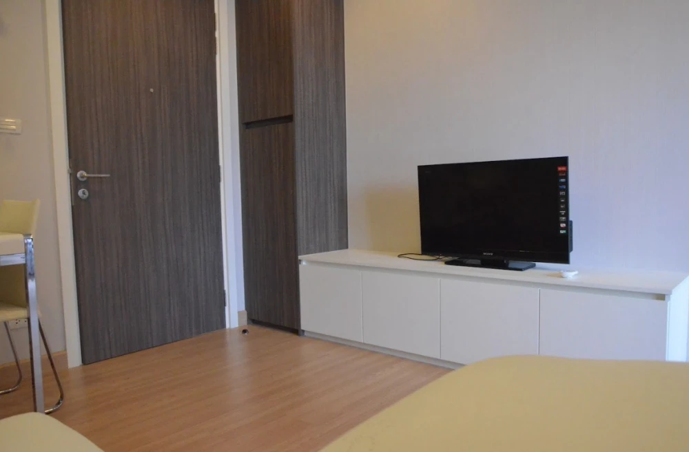 For rent!! Condo Urbano Absolute Sathorn-Taksin, 12th floor, beautifully decorated, ready to move in. Don't miss out!!