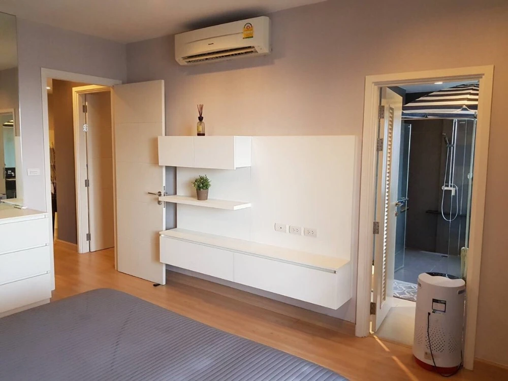 For rent!! Condo Urbano Absolute Sathorn-Taksin, beautiful room, Chao Phraya River view, hurry up and book now!!