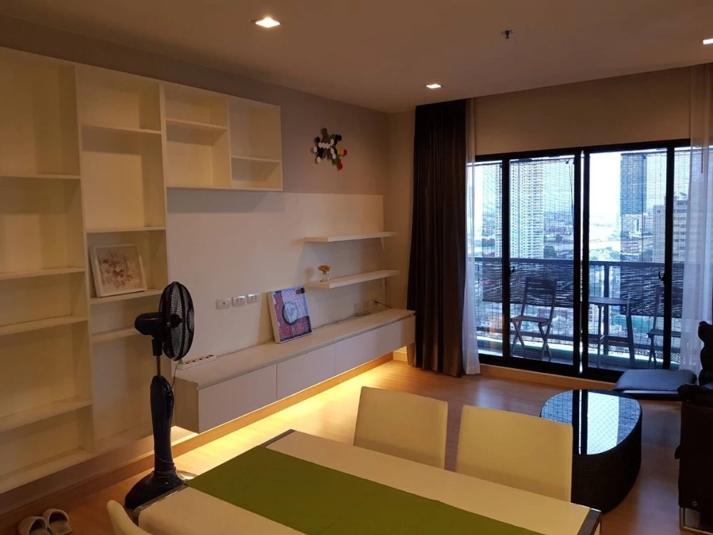 For rent!! Condo Urbano Absolute Sathorn-Taksin, beautiful room, Chao Phraya River view, hurry up and book now!!