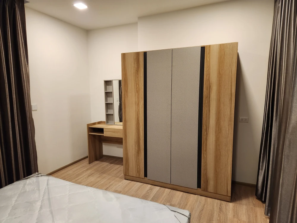 Condo for rent, XT Phayathai, good high floor, fully furnished, convenient travel, very good location.