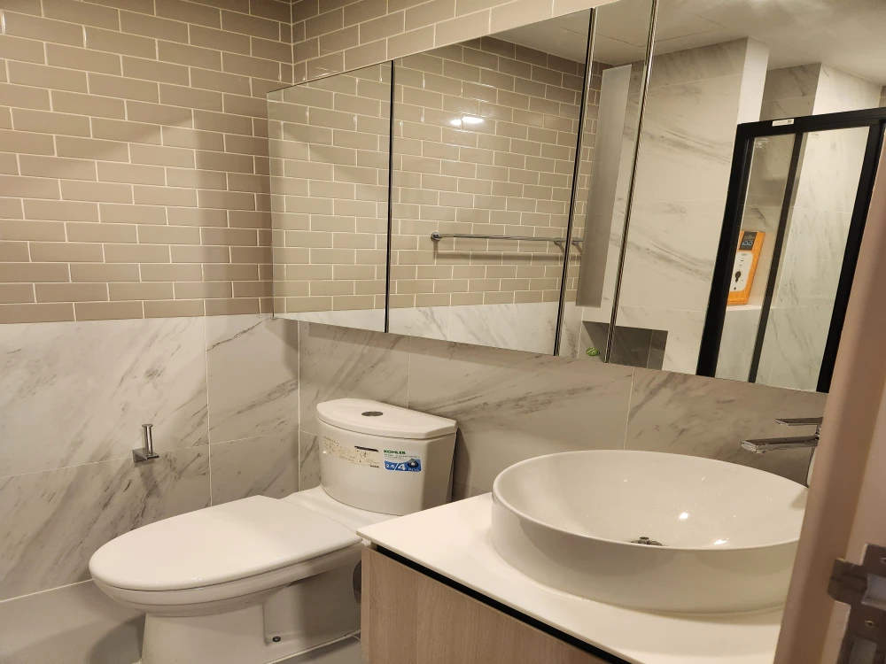Condo for rent, XT Phayathai, good high floor, fully furnished, convenient travel, very good location.