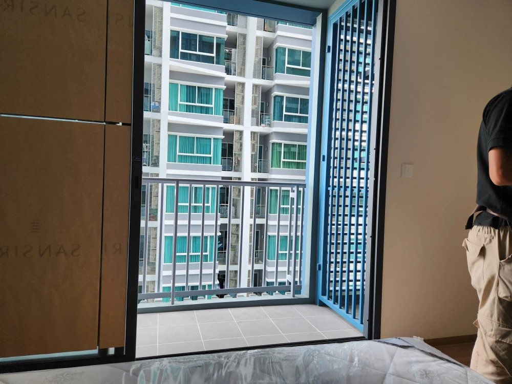 Condo for rent, XT Phayathai, good high floor, fully furnished, convenient travel, very good location.