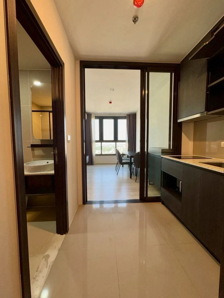Condo for rent, XT Huai Khwang. Ready to move in condo. Great value! Book now!!
