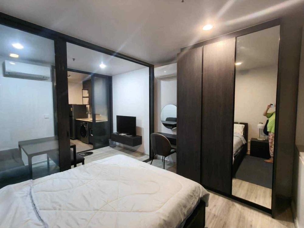 Condo for rent, XT Huai Khwang, ready to move in room complete makeup in one place Say that you shouldn't miss this room at all.