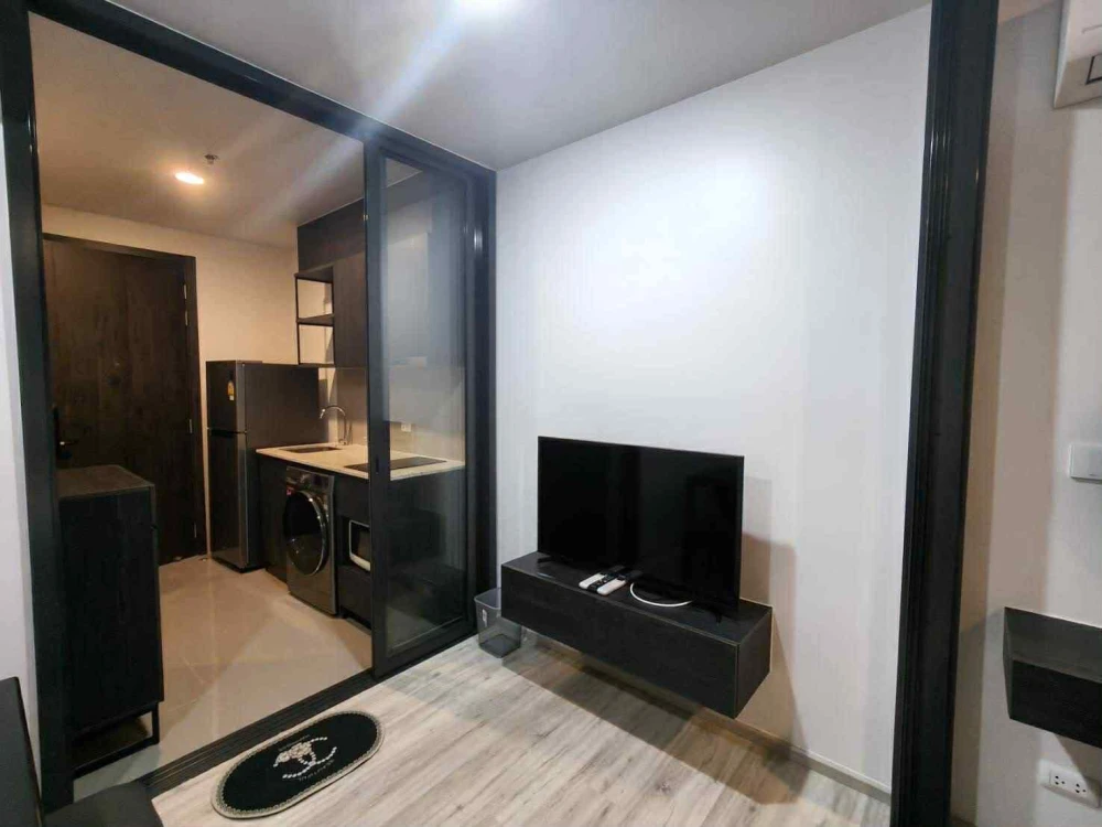 Condo for rent, XT Huai Khwang, ready to move in room complete makeup in one place Say that you shouldn't miss this room at all.