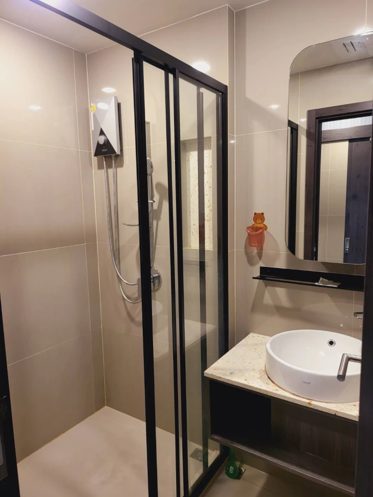 For rent, XT Huaikhwang, furniture, electrical appliances, ready to move in. complete facilities If interested, hurry to reserve.