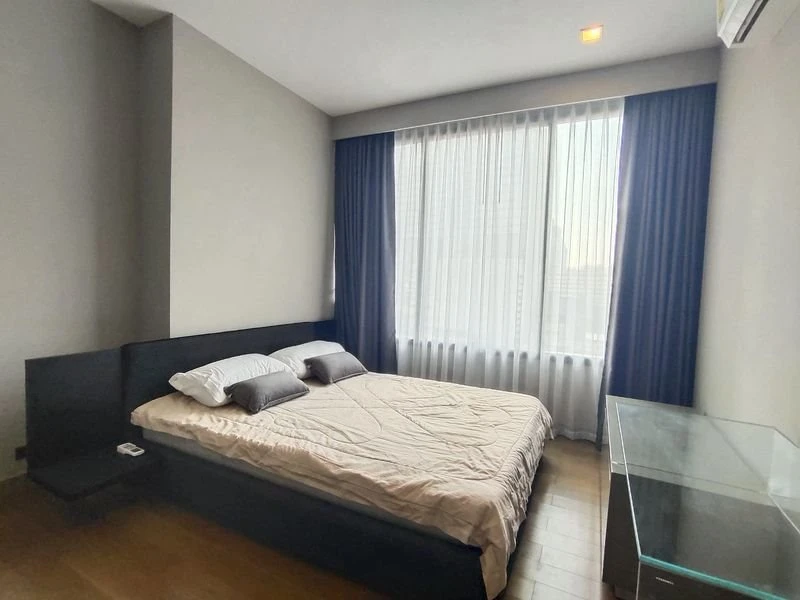 For rent!! Condo M Silom, a luxurious condo with beautiful rooms, fully furnished, and a great price. Reserve now!!