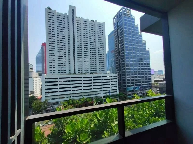 For rent!! Condo M Silom, a luxurious condo with beautiful rooms, fully furnished, and a great price. Reserve now!!