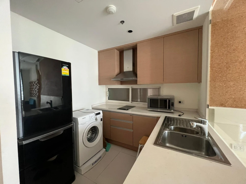 Condo for rent, Empire Place Sathorn-Narathiwat, nice bed, decorated room, fully furnished and electrical appliances!!