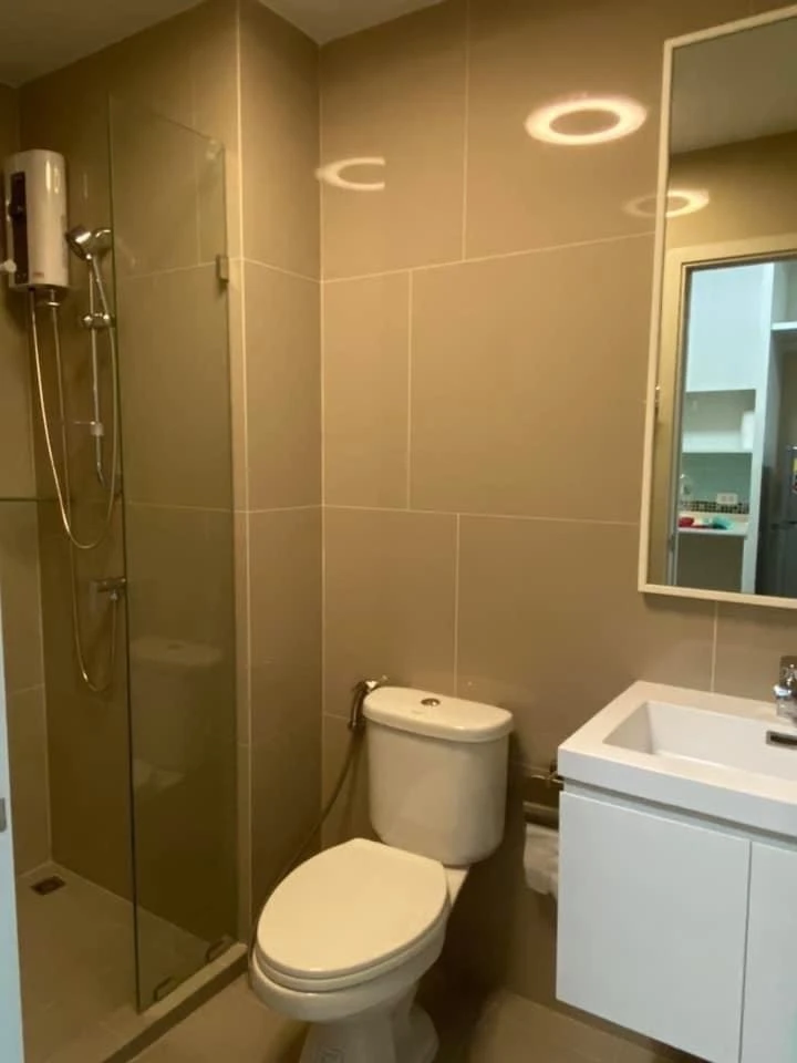 For rent!! Condo Chapter One Shine Bang Pho, 12th floor, beautiful room, fully furnished, ready to move in immediately, good price, book now!!