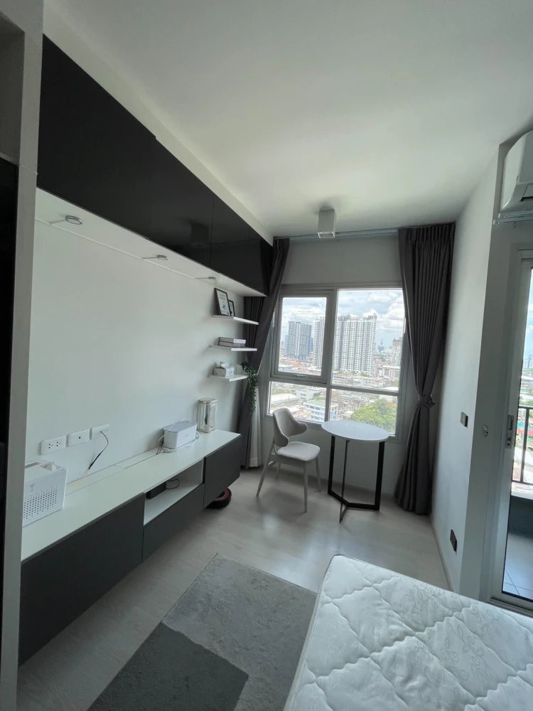 For rent!! Condo Chapter One Shine Bang Pho, 18th floor, beautiful room, fully furnished, ready to move in, hurry and book now!!