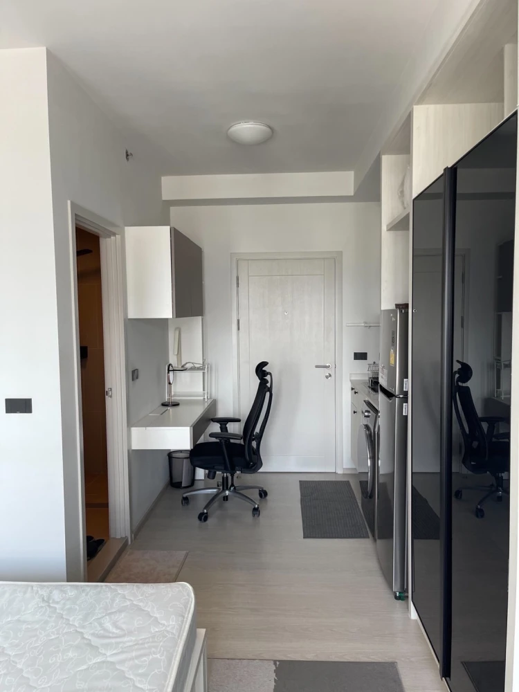 For rent!! Condo Chapter One Shine Bang Pho, 18th floor, beautiful room, fully furnished, ready to move in, hurry and book now!!