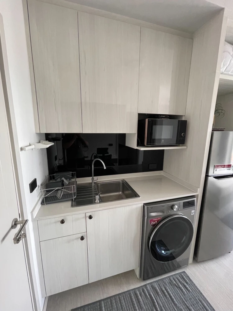 For rent!! Condo Chapter One Shine Bang Pho, 18th floor, beautiful room, fully furnished, ready to move in, hurry and book now!!