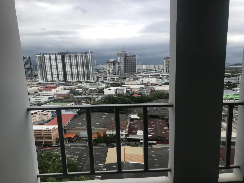 For rent!! Chapter One Shine Bang Pho Condo, 21st floor, South facing, beautiful room, fully furnished, ready to move in. Don't miss out!!